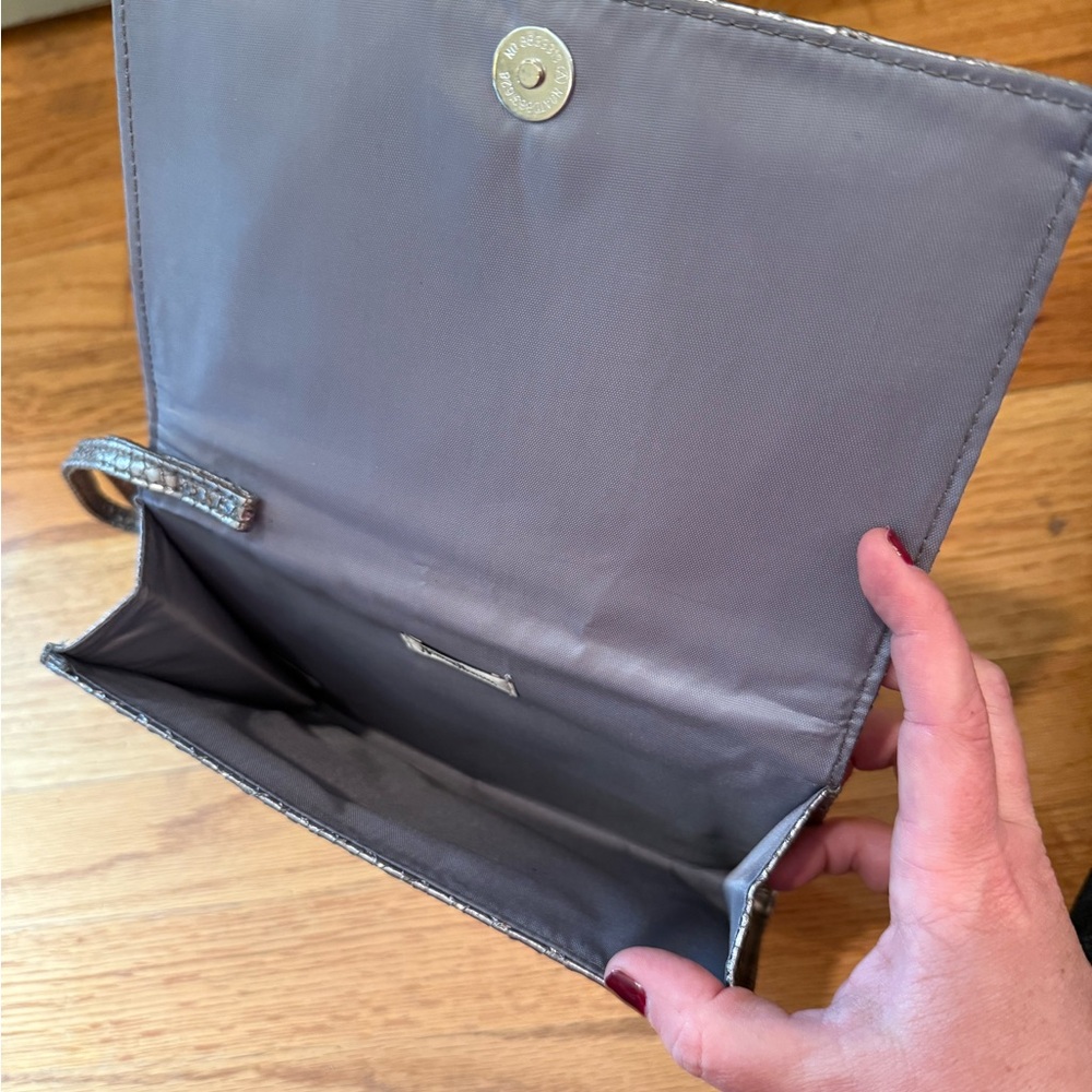 Metallic clutch - Picture 3 of 3